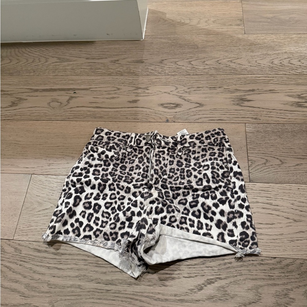 Good American Leopard Print Jean Shorts